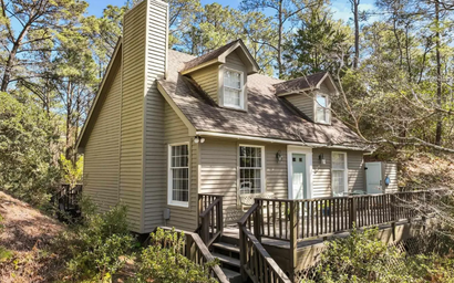 MNT155: Cottage on the Hill