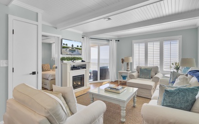 Port O'Call F203 by Wild Dunes, Oceanfront 3