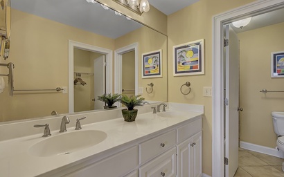 Summerhouse 205 by Wild Dunes, Ocean View 5