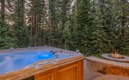 Rocky Mountain Lodge 3