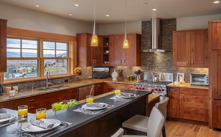 Sunshine Peak Chalet 3