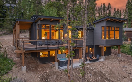 Blue Valley Chalet