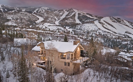 Glacier Lodge - West