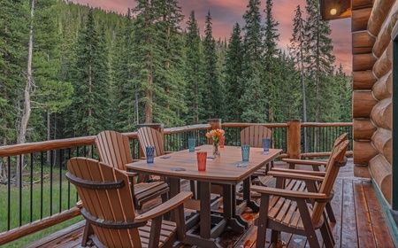 Paradise Meadow Lodge 3