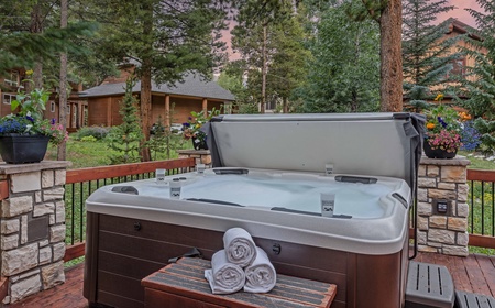 Bystone Villa Retreat 2