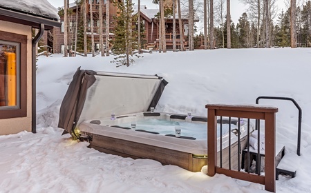 Boulder Ridge Retreat 2