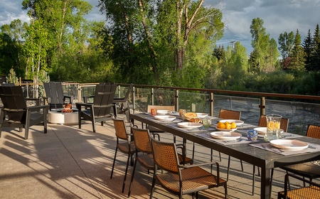 Riverlight Lodge 2
