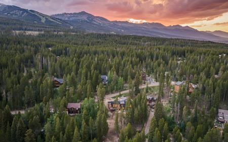 Blue Valley Chalet 3
