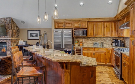 Crystal Peak Lodge #7504: Celestite Retreat 3