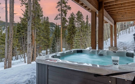 Blue Valley Chalet 2