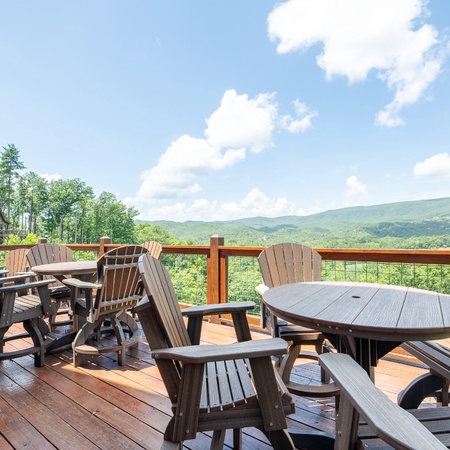 The Lodge At Coopers Hawk