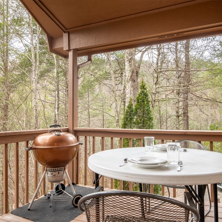 Cozy Bear Hideaway