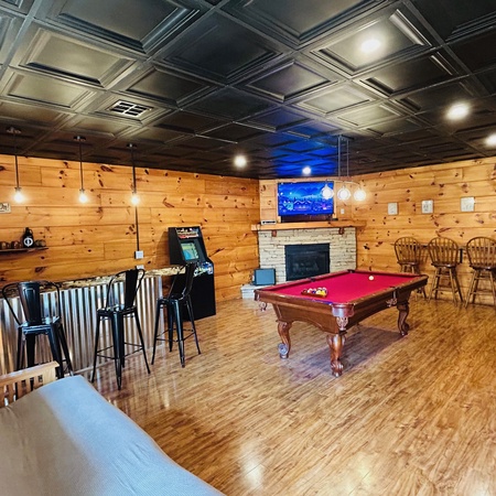Moonshine Lodge