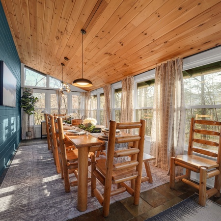 Smoky Fox Lodge