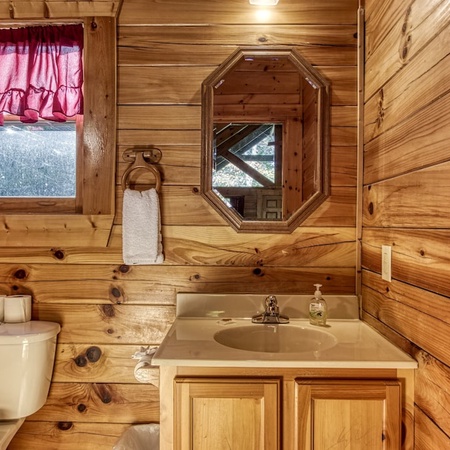 Cozy Bear Lodge