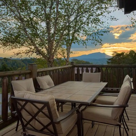 Rocky Top Lodge