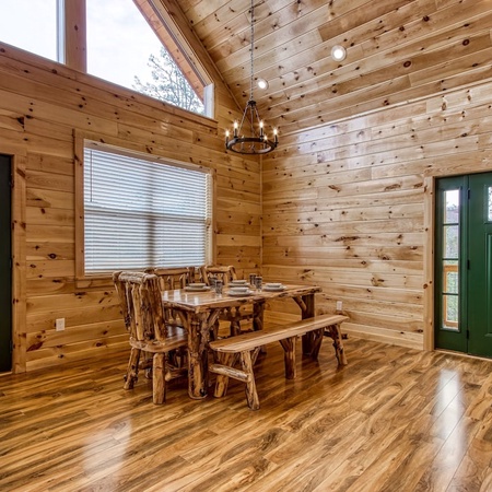 Smokey Peak Inn