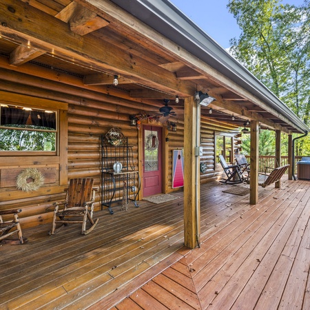 Majestic Elk Hideaway