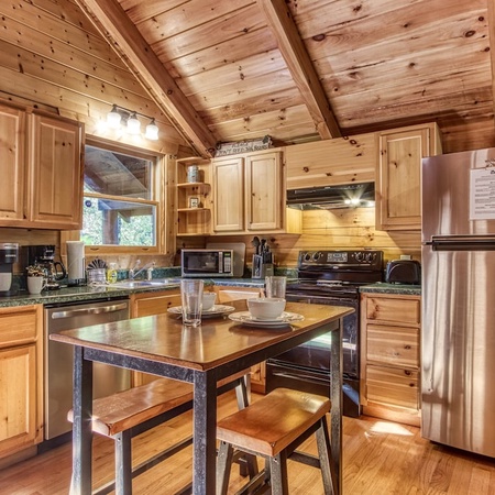 Cozy Bear Lodge