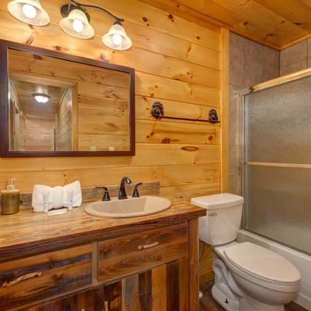 Honey Bear Lodge