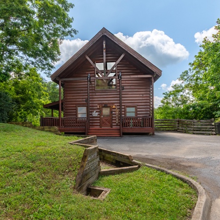 Bear Essentials Lodge