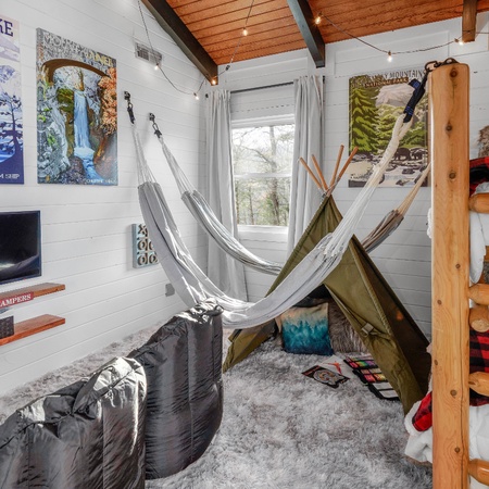 Smoky Fox Lodge