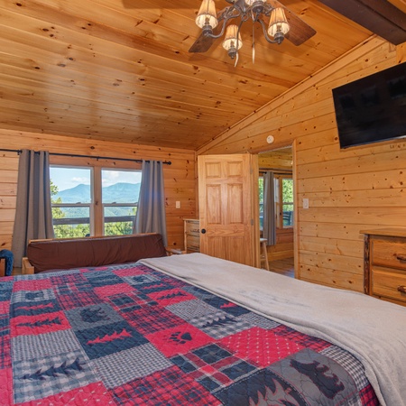 Honey Bear Lodge