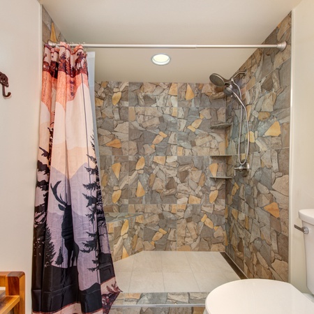 Cs Creekside Condo