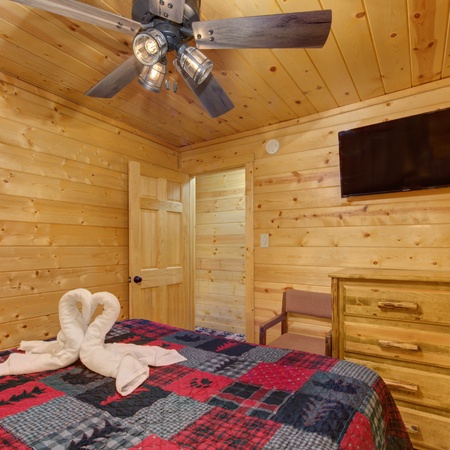 Honey Bear Lodge