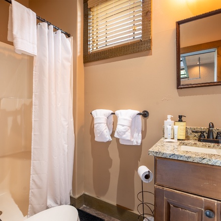 The Lodge At Coopers Hawk