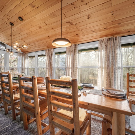 Smoky Fox Lodge