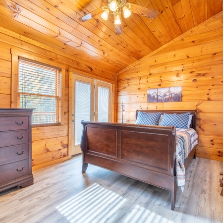 Moonshine Lodge