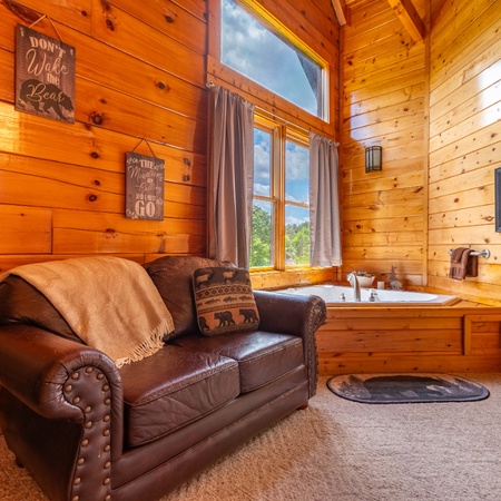 Bear Essentials Lodge