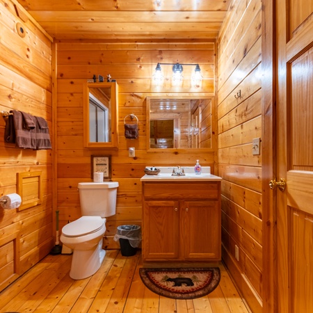 Bear Essentials Lodge