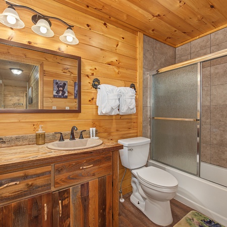 Honey Bear Lodge