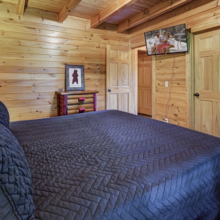 Bear Mountain Hideaway