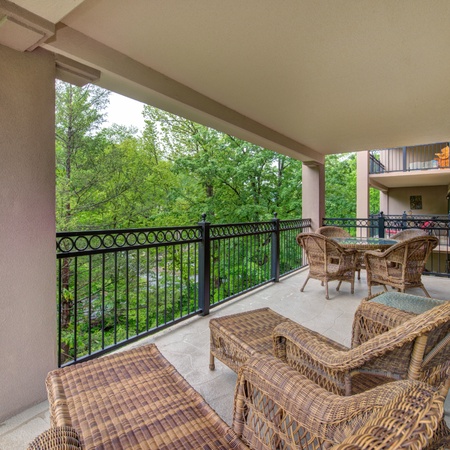 Cs Creekside Condo