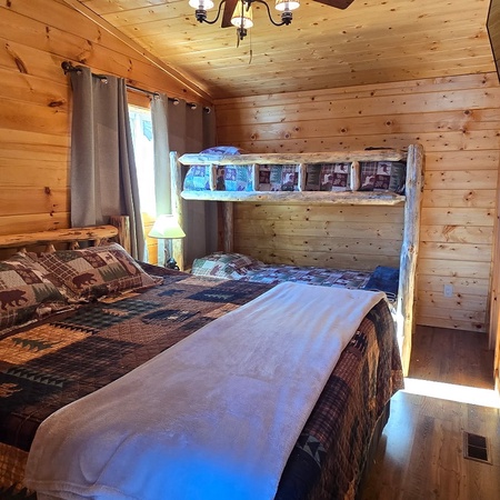 Honey Bear Lodge