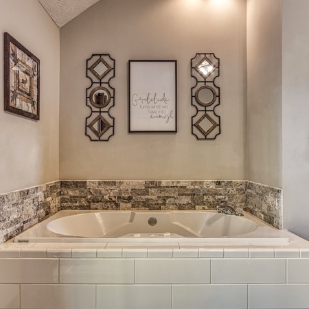 Foxes Den