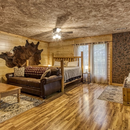Cozy Bear Lodge