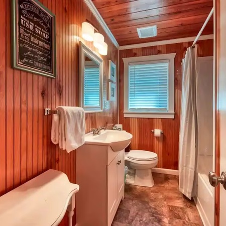 Gatlinburg's Cozy Rose