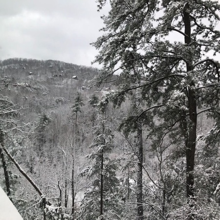 Smokey Peak Inn