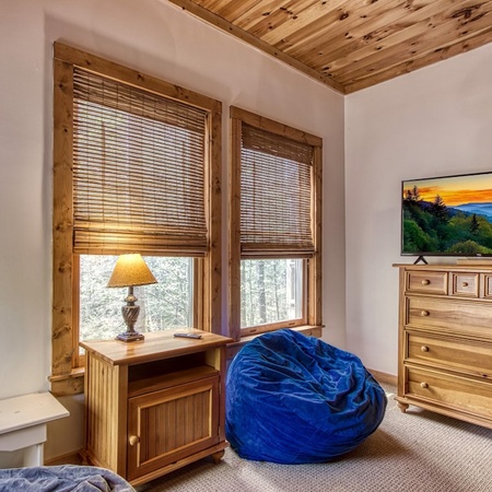Cades Cove Escape