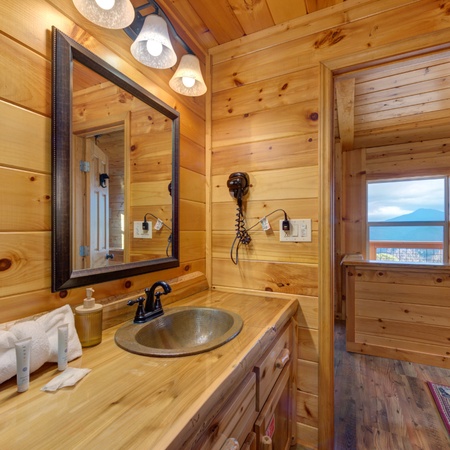 Honey Bear Lodge