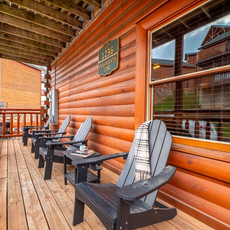 Splash Mountain Lodge