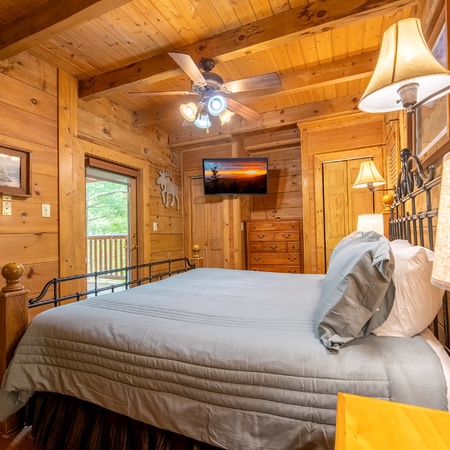 Smoky Breeze Retreat