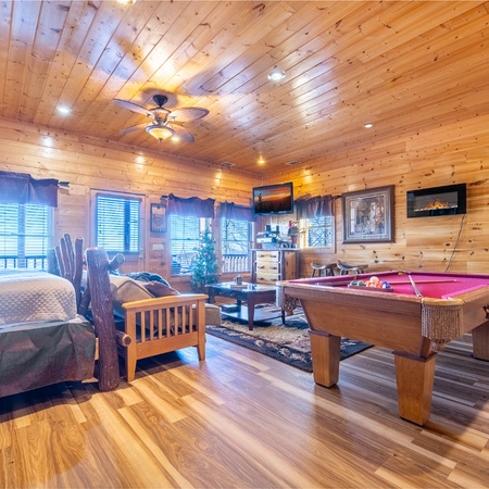 Smokey's Hideaway