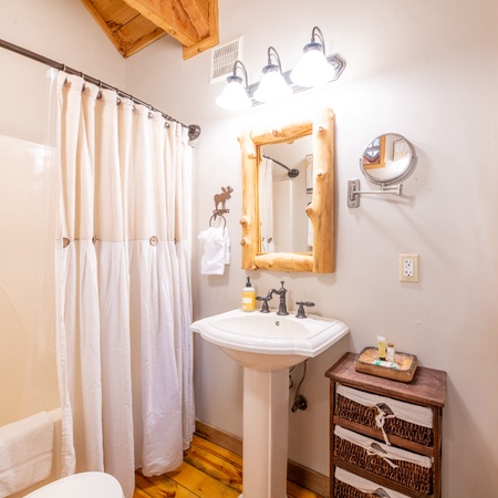 Living Waters Lodge