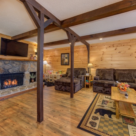 Honey Bear Lodge