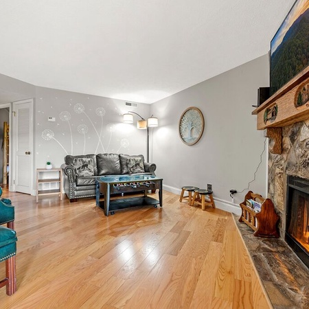 Windy Oaks Condo